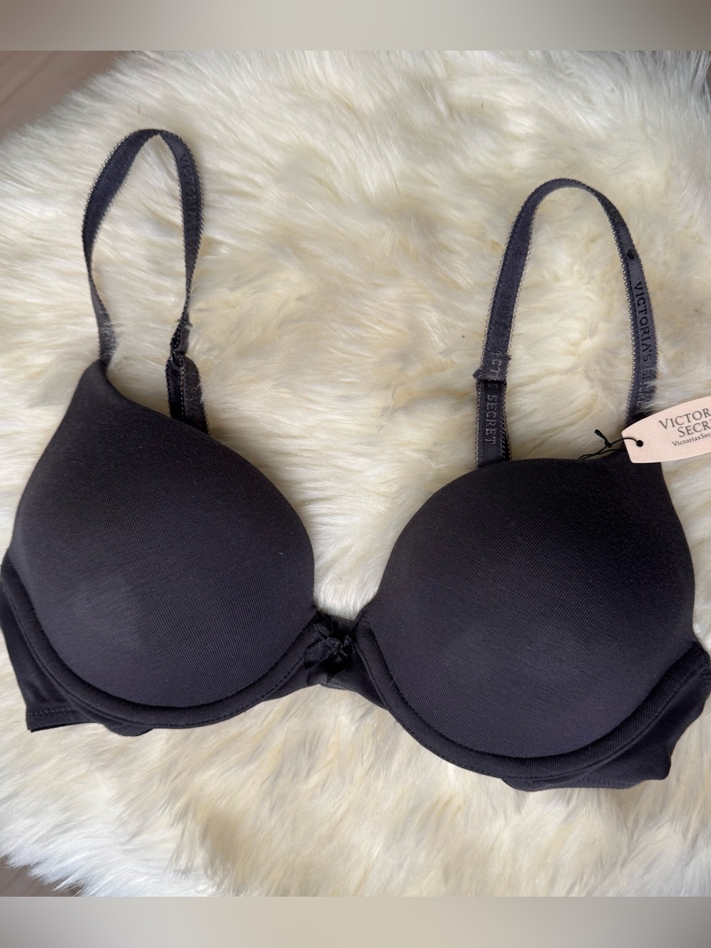 NWT Victoria's Secret Black Padded Bra 34B